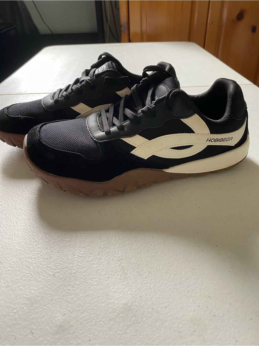 Hobibear Men's Black & White Athletic Sneakers with Brown Outsole